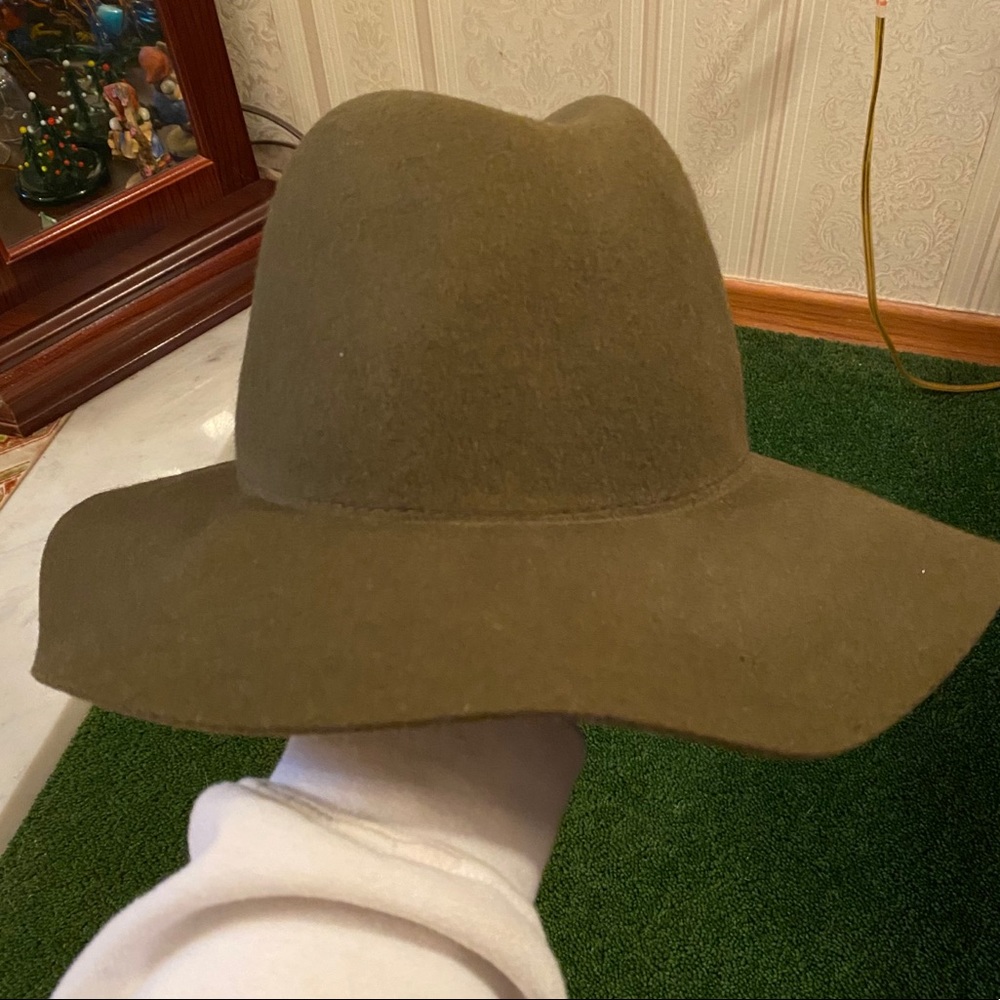 Aritzia Talula fedora NWT S/M